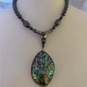 Gorgeous Unique Vintage Abalone Shell Pendant Necklace